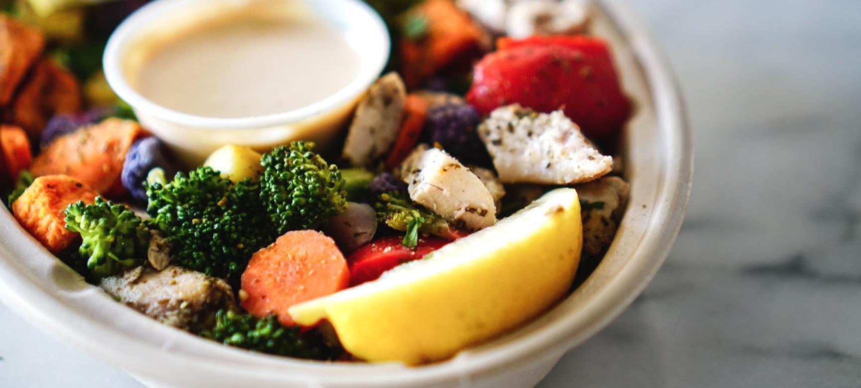 Przygotowywanie zbilansowanego posiłku w kuchni